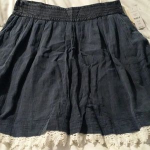 NWT,HANNAH SKIRT, WITH WHITE CROCHET